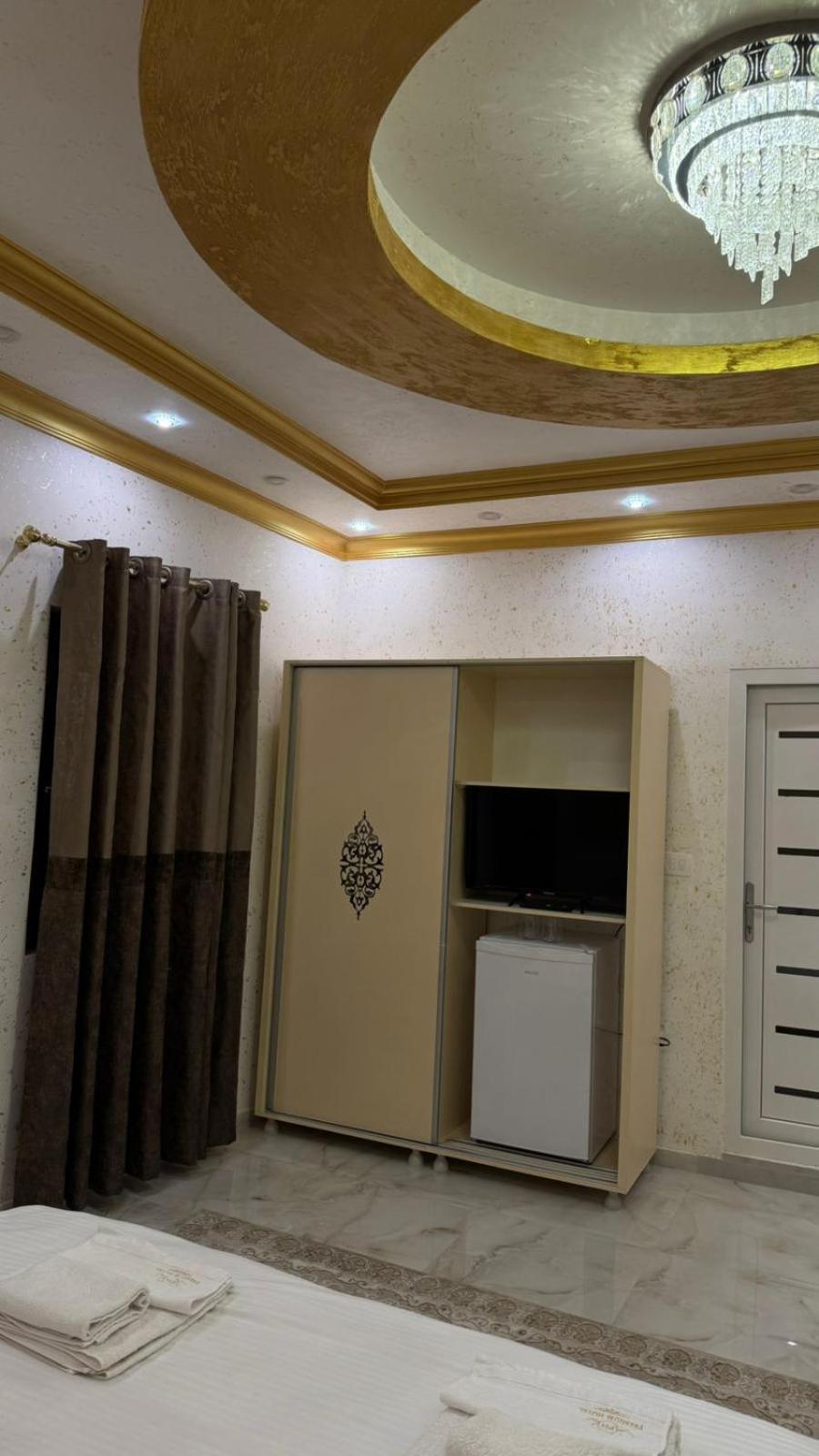 Hotel Premium Pristina Exterior photo